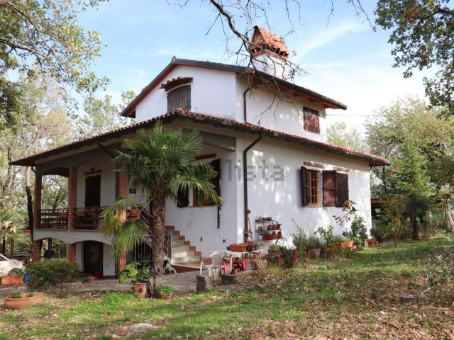 Casa in vendita a Civitella in Val di Chiana, Albergo