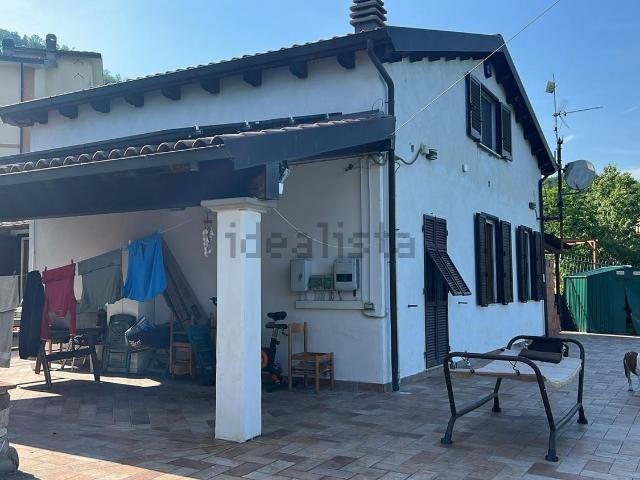 Casa in vendita a Bagni, Podenzana