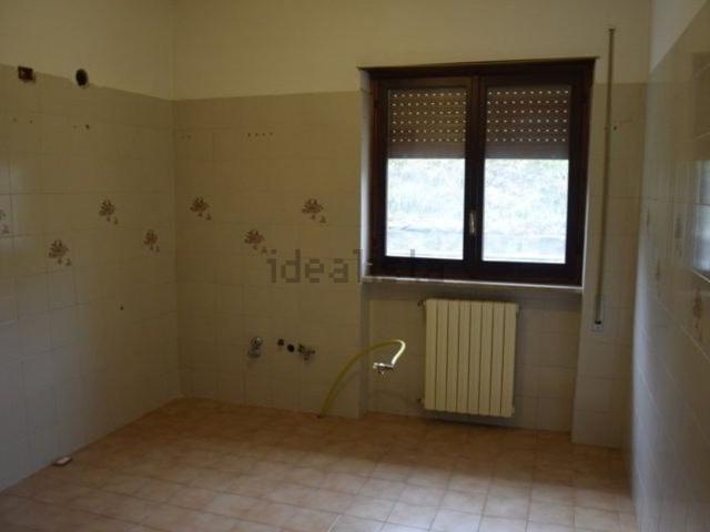 Casa in vendita a Vallemaio, Lazio