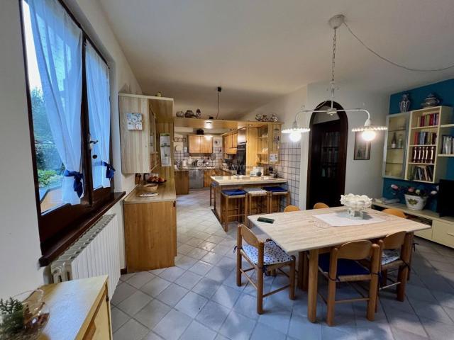 Casa in vendita a Tonfano, Toscana
