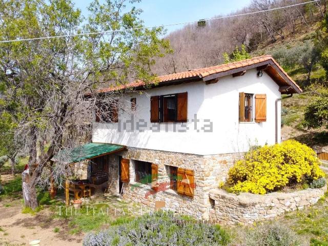 Casa in vendita a Pigna, Liguria