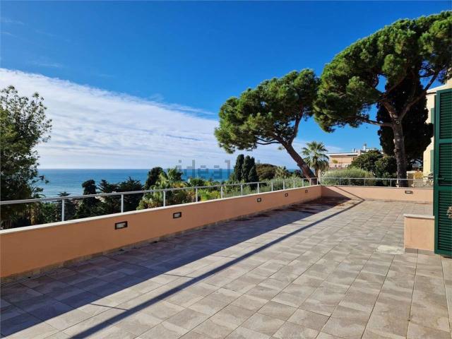 Casa in vendita a Poggio di Sanremo, San Remo