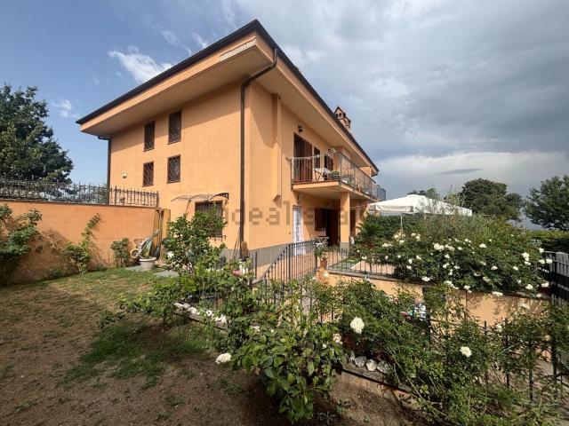 Casa in vendita a Roma Capitale, Lazio