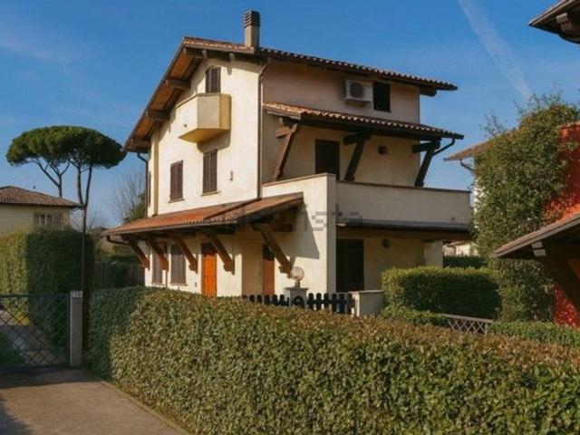 Casa in vendita a Vittoria Apuana, Forte Dei Marmi