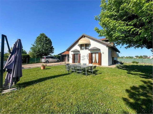 Casa in vendita a Pordenone, Friuli-Venezia Giulia