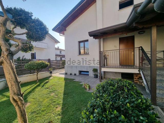 Casa in vendita a Pinzano, Limbiate