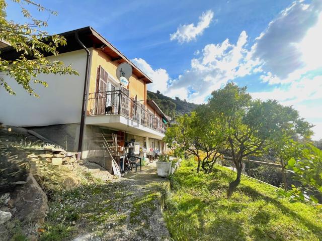 Casa in vendita a Ventimiglia, Liguria