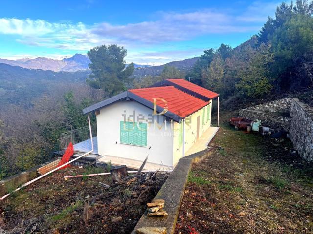 Casa in vendita a Vallebona, Liguria