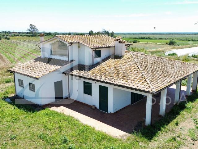 Casa in vendita a centro M, Capalbio