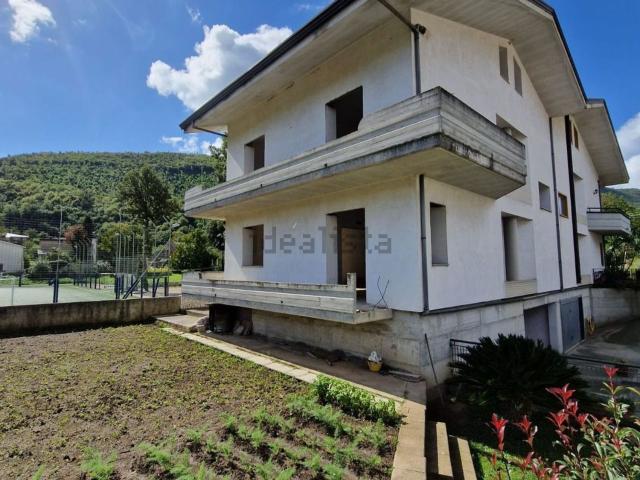 Casa in vendita a Moiano, Campania