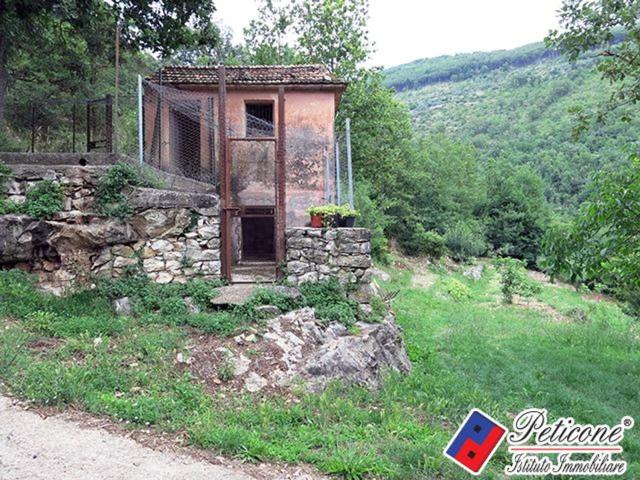 Casa in vendita a Lenola, Lazio