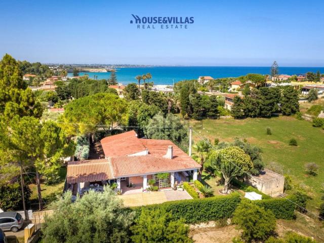 Casa in vendita a Gallina, Avola