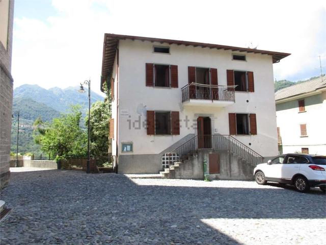 Casa in vendita a Ca' Persico, Locatello
