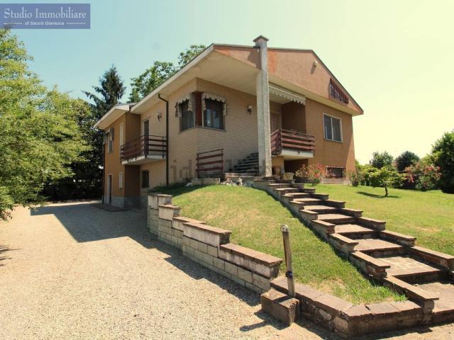 Casa in vendita a Rea, Lombardia