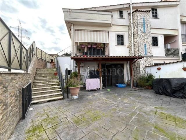 Casa in vendita a Monte Migliore, Roma Capitale