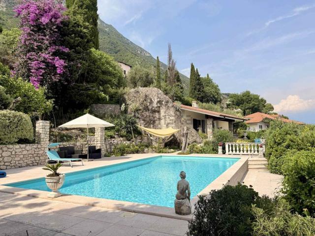 Casa in vendita a Gargnano, Brescia