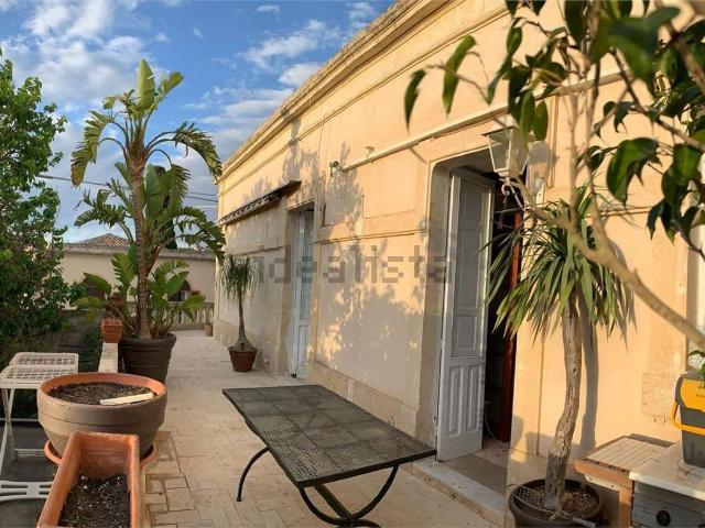 Casa in vendita a Noto, Sicilia