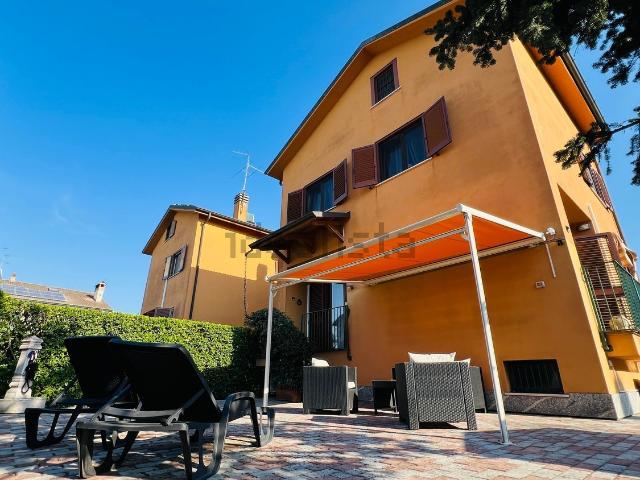 Casa in vendita a Tribiano, Lombardia