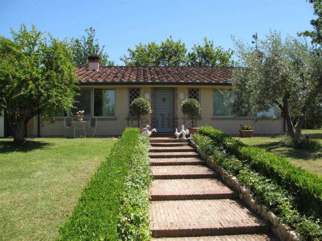 Casa in vendita a Cecina, Toscana