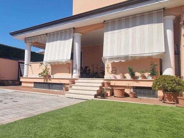Casa in vendita a Roma Capitale, Lazio