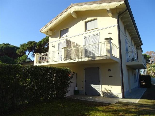 Casa in vendita a Cinquale, Montignoso