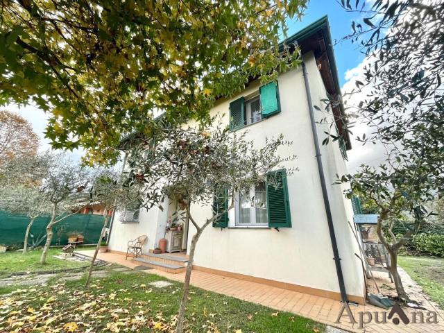 Casa in vendita a Renella, Montignoso
