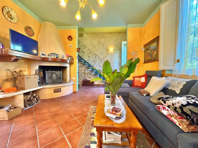 Casa in vendita a San Cassiano a Vico, Lucca