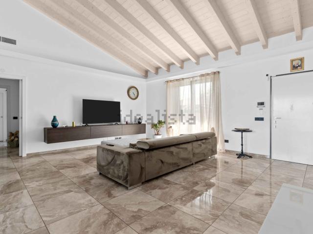 Casa in vendita a Casorate Primo, Lombardia