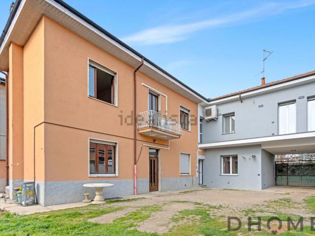 Casa in vendita a Santuario, Saronno