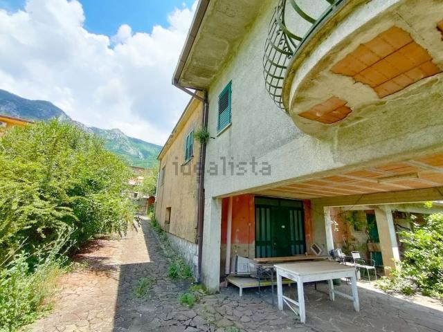 Casa in vendita a Faicchio, Campania