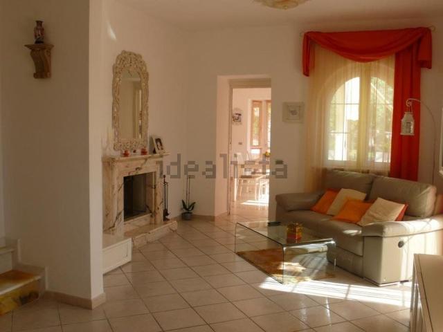 Casa in vendita a Marina Di Massa, Toscana