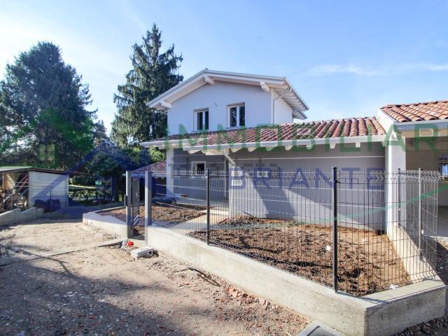 Casa in vendita a Mornago, Lombardia