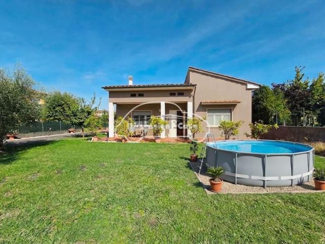 Casa in vendita a Lunata, Capannori