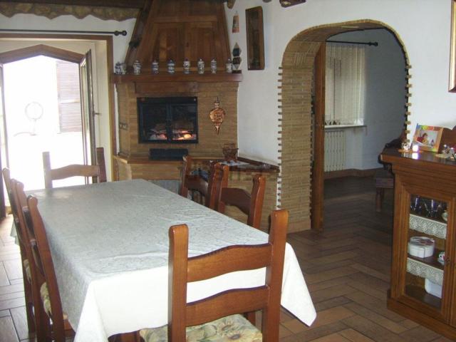 Casa in vendita a Tagliacozzo, Abruzzo