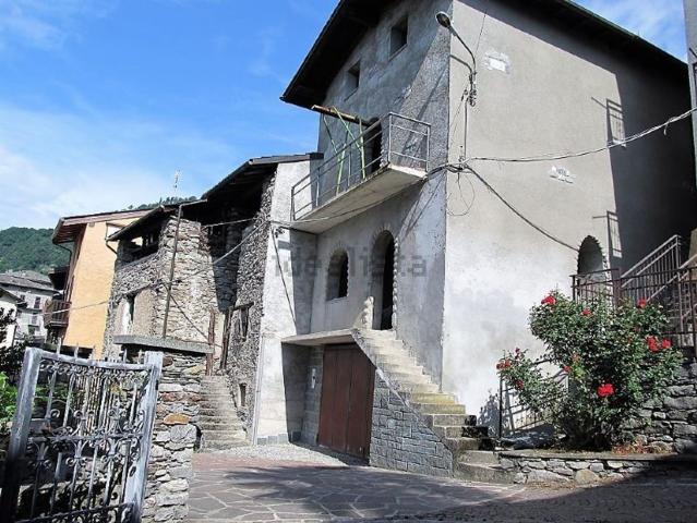 Casa in vendita a Postalesio, Lombardia