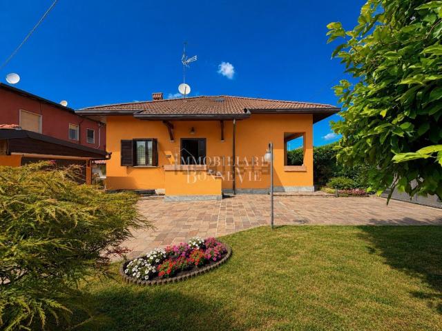 Casa in vendita a Socco, Fino Mornasco