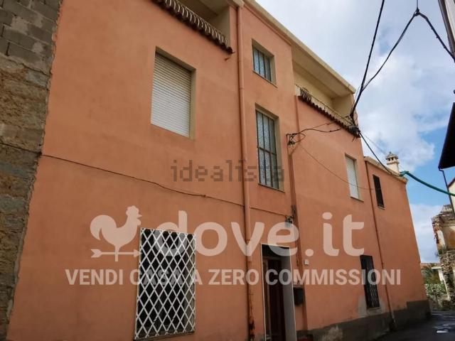 Casa in vendita a Oliena, Sardigna/Sardegna