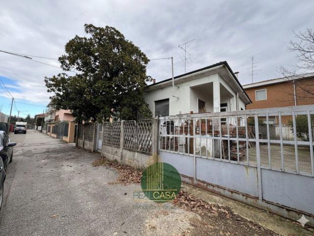 Casa in vendita a Busto Arsizio, Lombardia