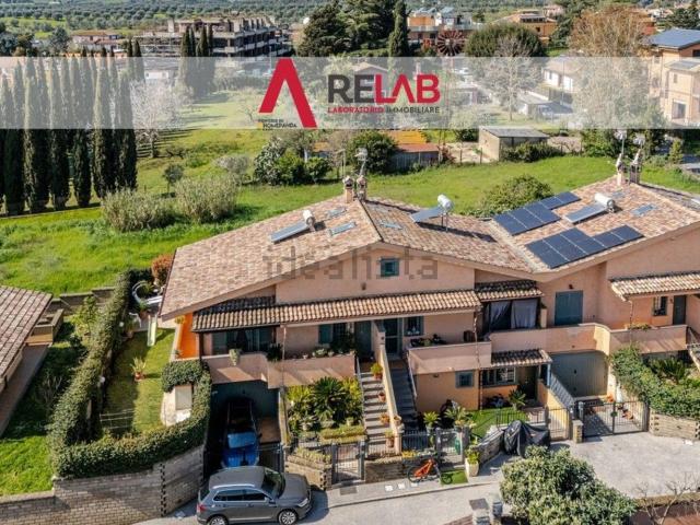 Casa in vendita a Monte dell'Ara-Valle Santa, Roma Capitale