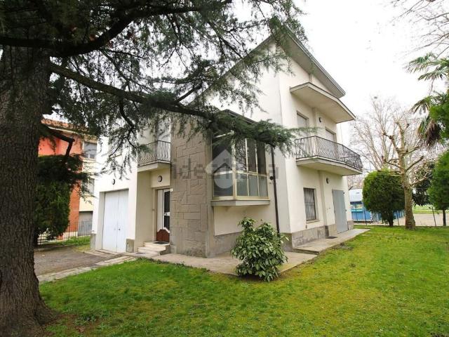 Casa in vendita a Nuovo Circondario Imolese, Imola