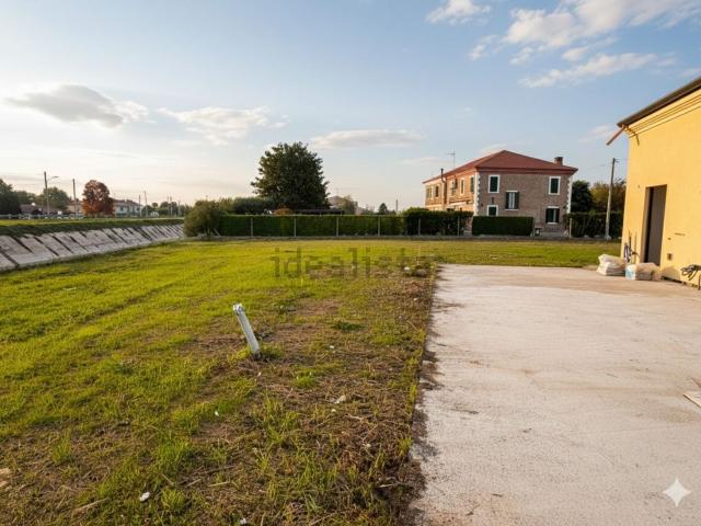 Casa in vendita a Lendinara, Veneto