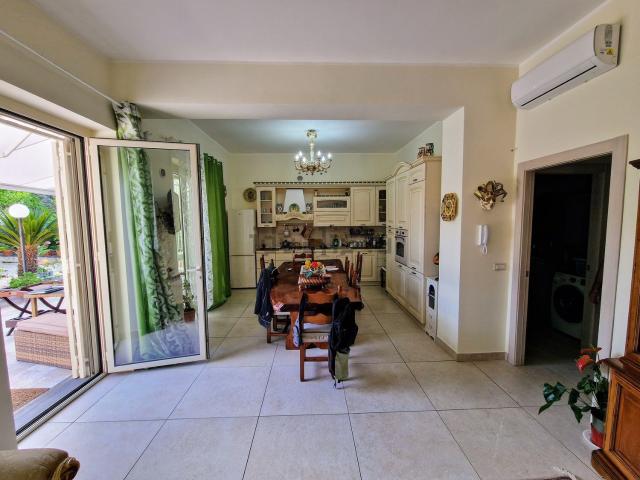 Casa in vendita a Mascali, Sicilia