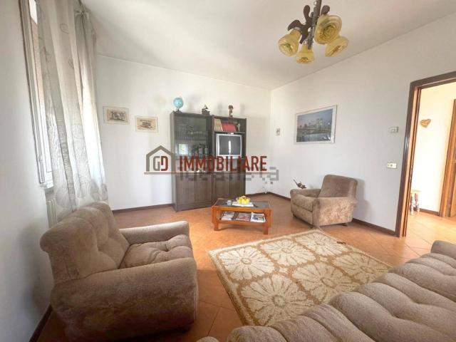 Casa in vendita a Cornuda, Treviso