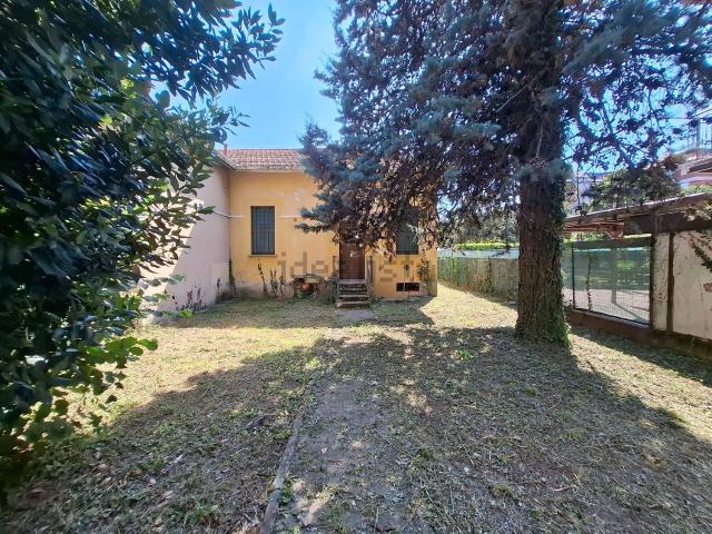 Casa in vendita a Castegnate, Castellanza