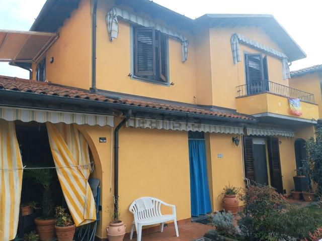 Casa in vendita a Unione dei comuni Media Valle del Serchio, Fornoli