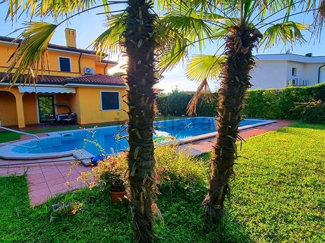 Casa in vendita a Rosolina, Veneto