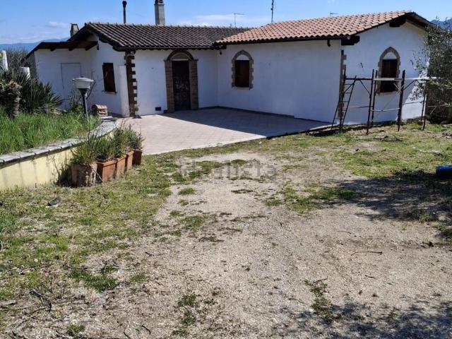Casa in vendita a Castel Sant'elia, Lazio