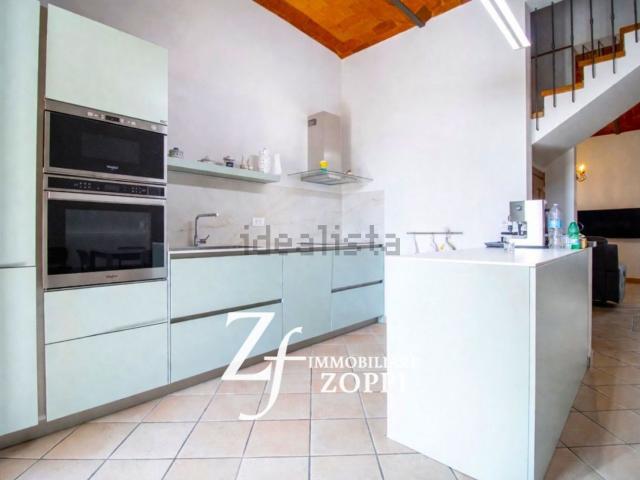 Casa in vendita a Mezzana, Prato