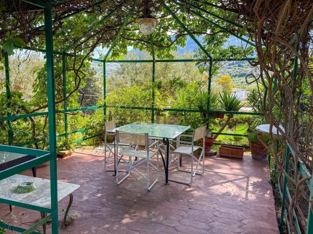 Casa in vendita a San Nicola l'Arena, Trabia