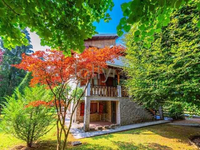 Casa in vendita a Castione Della Presolana, Lombardia